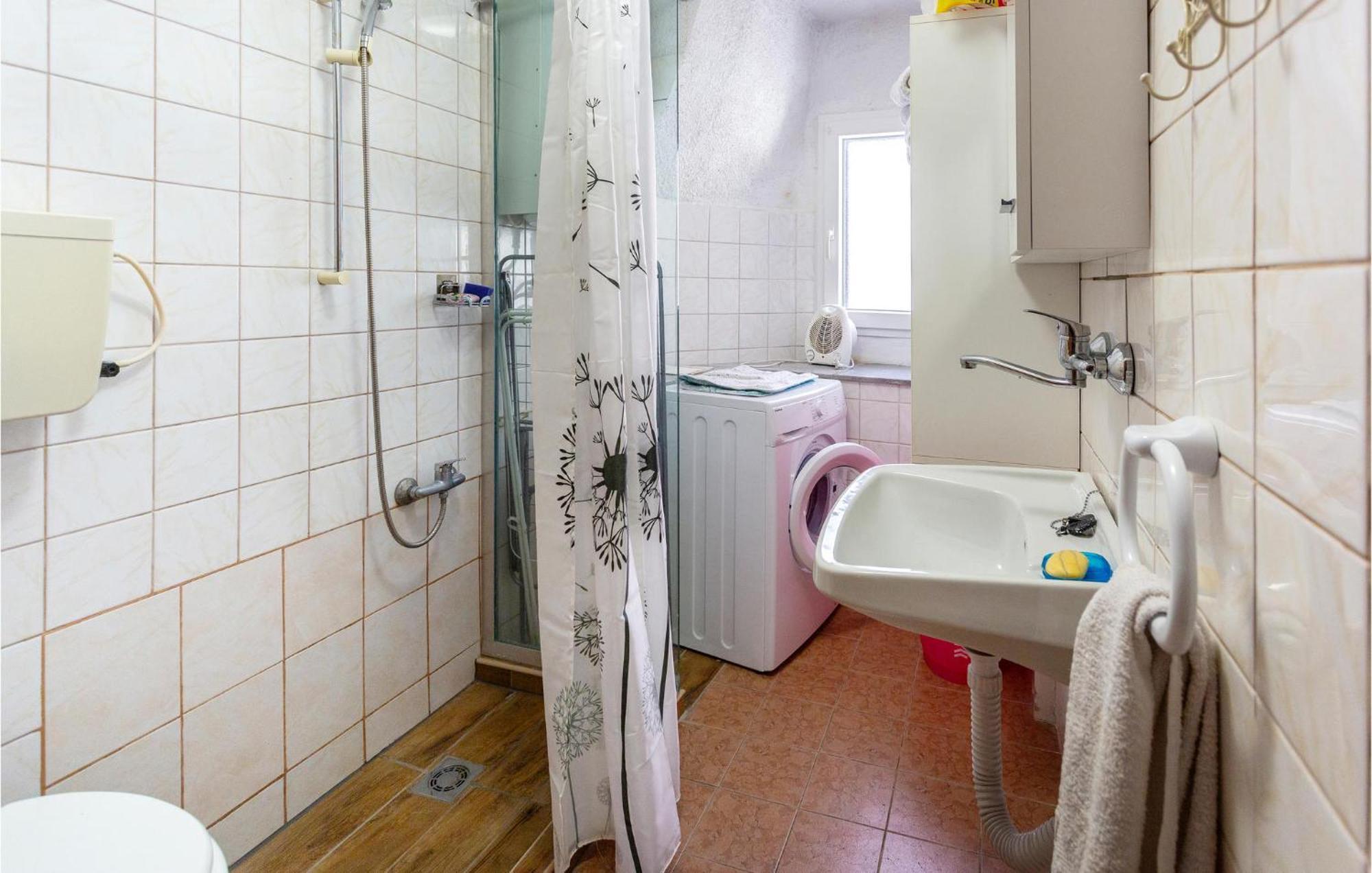 Nice Apartment In Kastav With Wifi Exteriör bild